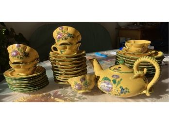 35 Piece Tuscan Yellow Majolica Hand-painted Italian Tea Set And Table Wear - Florentine Roster Makers Mark