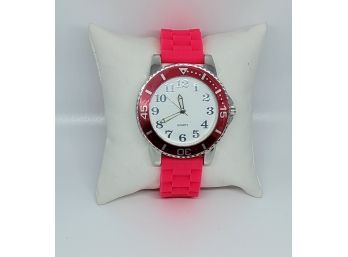 Pink Rubber Band Quartz Watch With Pink Bezel