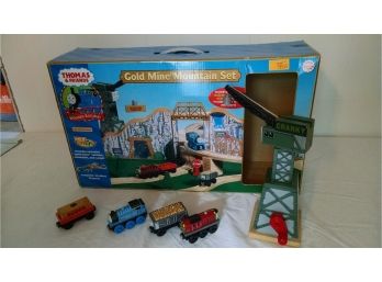 Thomas & Friends:  Wooden Railway - Gold Mine Mountain Set