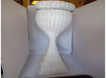 Wicker White Plantstand