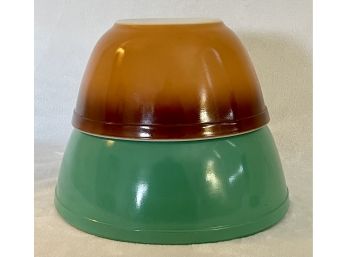 Lot Of Two Mid Century Modern Pyrex Nesting Bowls