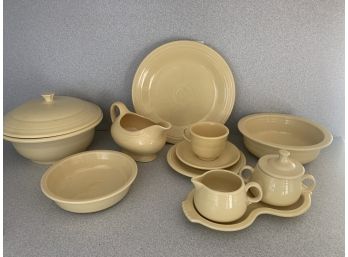 Yellow Fiesta Ware Service, Partial Service For 16 - 68 Pieces