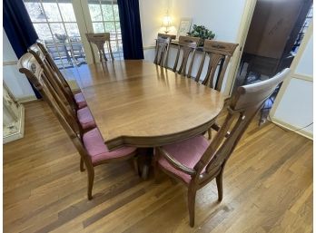 Gorgeous Dining Room Table And Chairs With Two Leaves