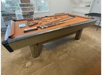 Brunswick Covington Pool Table With Lots Of Extras