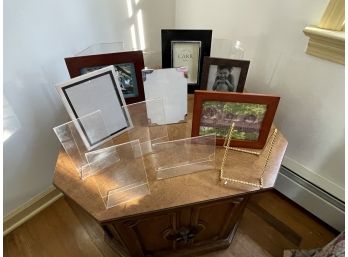 Lot Of Family Pictures Style Frames