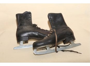 Vintage Black Men's Ice Skates Size 9