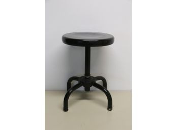 Lot 2 Height Adjustable Posing Chair