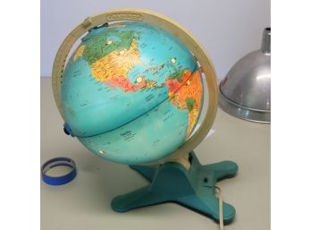 Vintage 1988 Illuminated Fisher Price Discovery World Globe In Working Condition