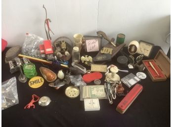 Mixed Trinket Lot