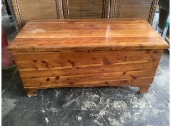 Lane Cedar Chest