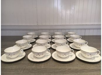 Set Of 16 Royal Doulton Thistledown Pattern Teacups And Saucers