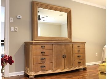 Stanely Furniture Dresser/Mirror