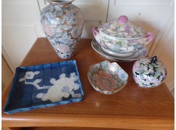 Box Lot 5  Porcelain Pieces,