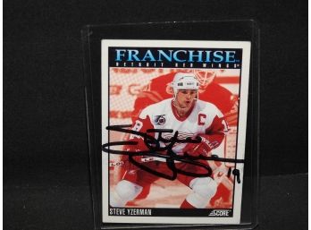 Autographed Steve Yzerman 1992 Score Hockey Card