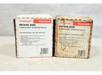 Two Honeywell R8184g4009 Protectorelay Oil Burner Controllers