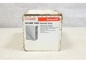 Honeywell L8148E1265 Aquastat Relay W/Damp Plug