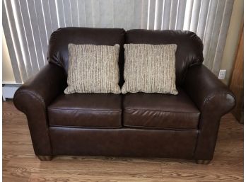 Leatherette Love Seat With 2 Pillows Some Wear 59x35x37