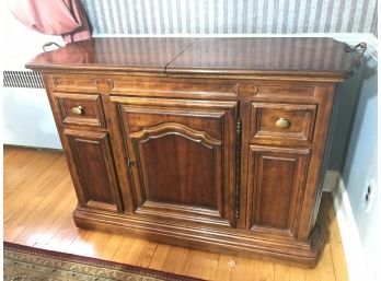 Georgeous Wood Buffet Side Board - Expandable On Top 49x19x33 Look At Pictures