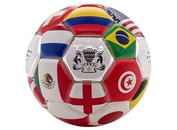 *LIMITED EDITION* 2022 Chad 30 Gram Silver Country Flags Soccer Ball Spherical Coin .999 Fine (w/Box)