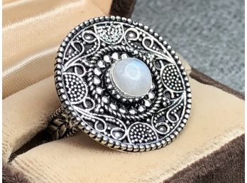 Great Sterling Silver / 925 Ring With Rainbow Moonstone - Beautiful Ring - New / Unworn - Great Gift Idea