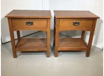 Fantastic Pair Of BROYHILL Mission Oak / Arts & Crafts Style End Tables / Night Stands In GREAT Condition !