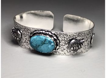 Lovely Vintage Style Sterling Silver / 925 Cuff Bracelet With Natural Turquoise - Very Pretty Piece - WOW !