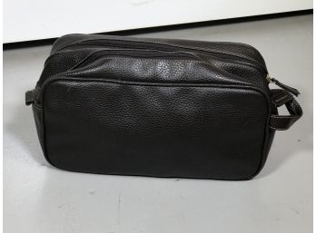 Fantastic All Leather BROOKS BROTHERS Cosmetics / Shaving / Dopp Kit - Unisex Piece - Great Condition !