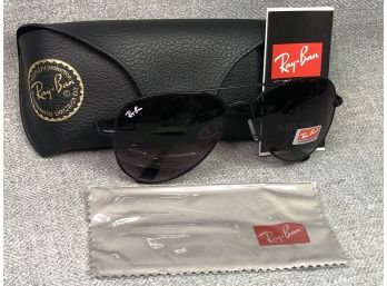 Brand New RAY BAN Aviator Sunglasses - With Case & Polishing Cloth - Black On Black - GREAT Gift Idea !
