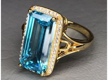 Stunning Sterling Silver / 925 Ring With 14k Gold Overlay - With LARGE Blue Topaz & White Topaz Accent Stones