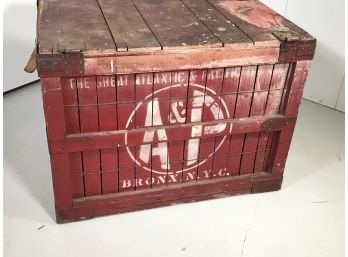 Incredible 1920s - 1930s - A & P / Atlantic & Pacific Shipping Crate - BRONX NYC - Great Coffee Table ! WOW !