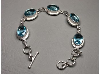 Fabulous Sterling Silver / 925 & Blue Topaz Bracelet - All Hand Made - New / Unused - Great Gift Idea !