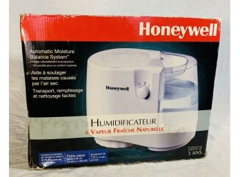 Honeywell Cool Moisture Humidifier Never Used