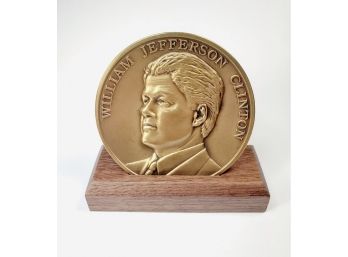 HUGE 3D Bronze Bill Clinton Inaugural Medal   With Stand And Storage Case