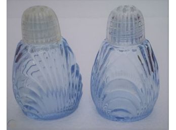 Beautiful Pair Cambridge Glass Moonlight Blue Caprice Salt & Pepper Shakers