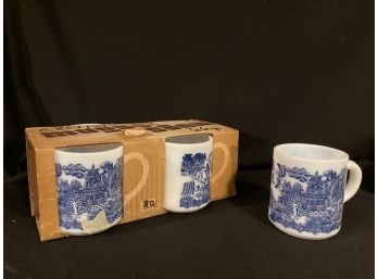 Set Of Four Vintage Mid-century Modern Hazelware Mugs By Brockway Glass Company