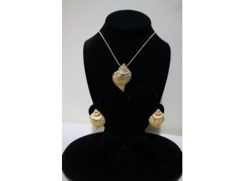 Kenneth Jay Lane Gold Tone With Rhinestones Pin/Pendant On Necklace With Earrings