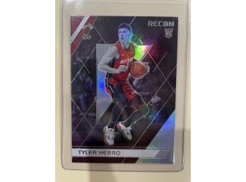 2019-20 Panini Chronicles Recon Tyler Herro Card #294