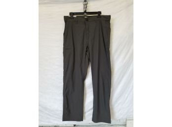 Men's UB Tech Classic Fit Chino's Charcoal Size 34W X 32L