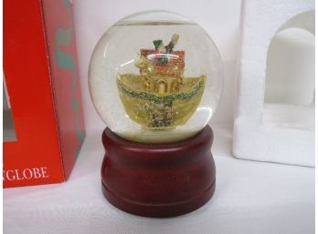 Vintage Musical Noah's Ark Snow Globe In Original Box By Silvestri