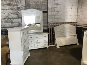 Six Piece Beachy Bedroom Set By Hart Furniture