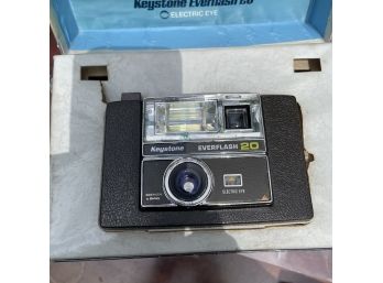 Keystone Everflash 20 NIB And SunPak Auto 411 Light Meter