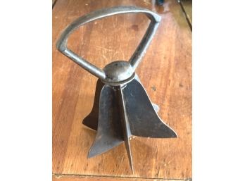 Iron BELL SHAPE Primitive Chopper