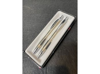 Beautiful Pen/pencil Set