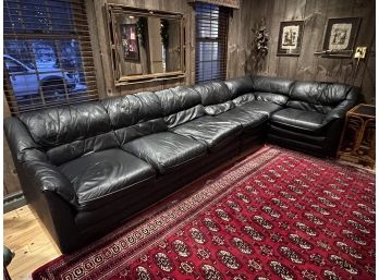 Beautiful Distinction Leather Sectional Sofa