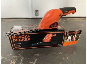 Black And Decker Rechargable 6' Lithium Trimmer