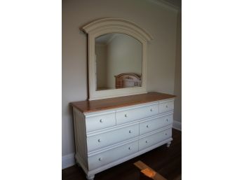 Thomasville Partial Bedroom Set - Cottage Treasures Dresser With Mirror & One Nightstand-SEE PICS