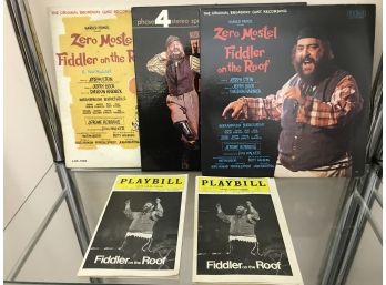 Theatre Playbills Hand Signed By Zero Mostel  On The Roof /Vinyl Record Albums
