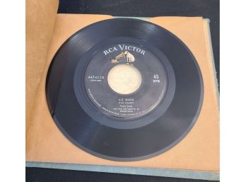 Album W 45 RPM Records, Including 1 Red One