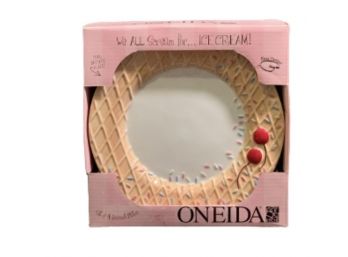 Oneida Hand Painted Ice Cream Plates (4)