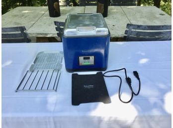 Sous Vide Supreme Electric Low Water Temperature Cooking Machine